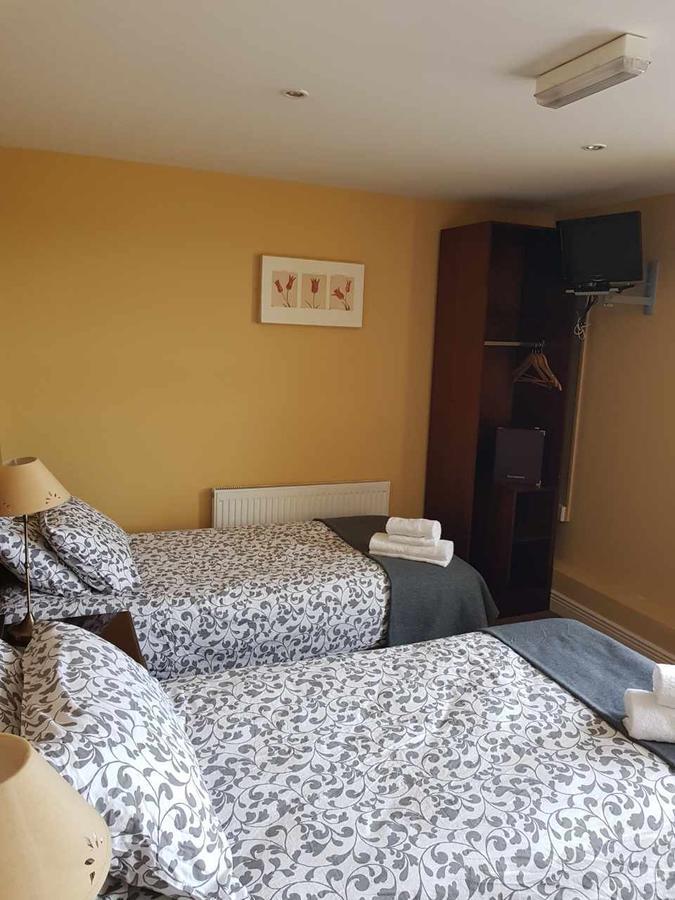 Bit And Bridle Bed & Breakfast Типерари Екстериор снимка